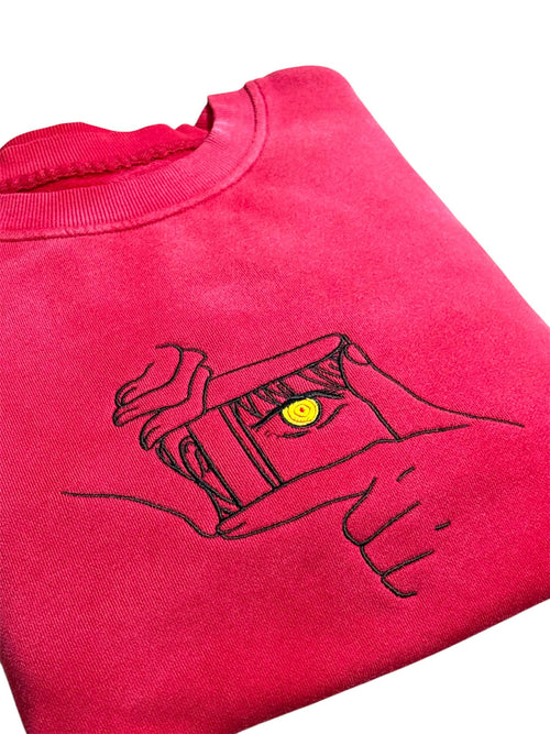 Controlling Oversized Sweatshirt